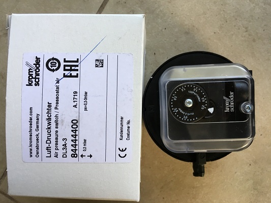 Gas pressure switch DLA3-3 krom Schroder